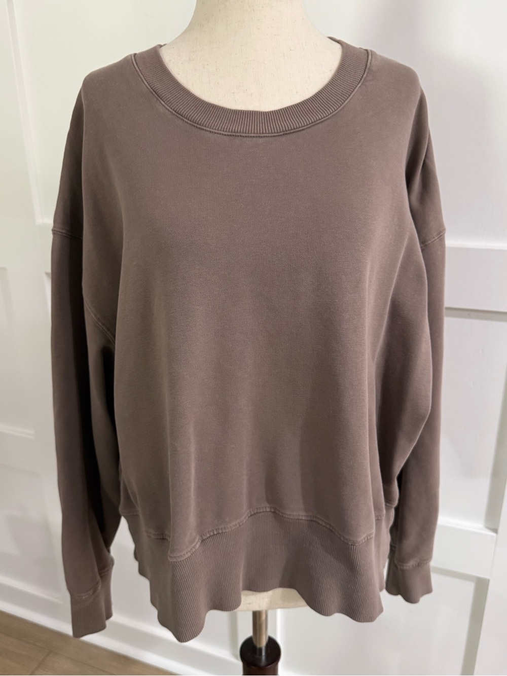 JoyLab Oversized Cropped Sweatshirt Taupe Brown XL Boxy Crewneck